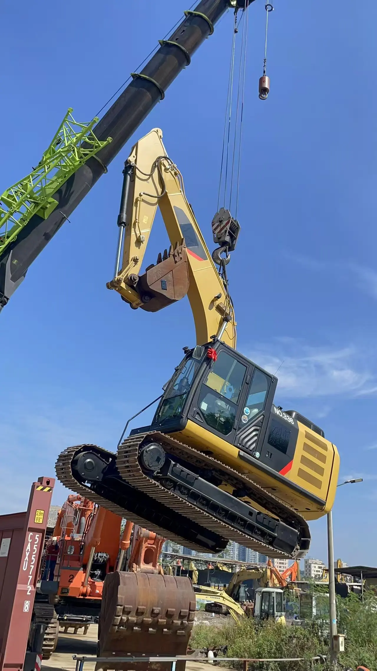 CAT320E