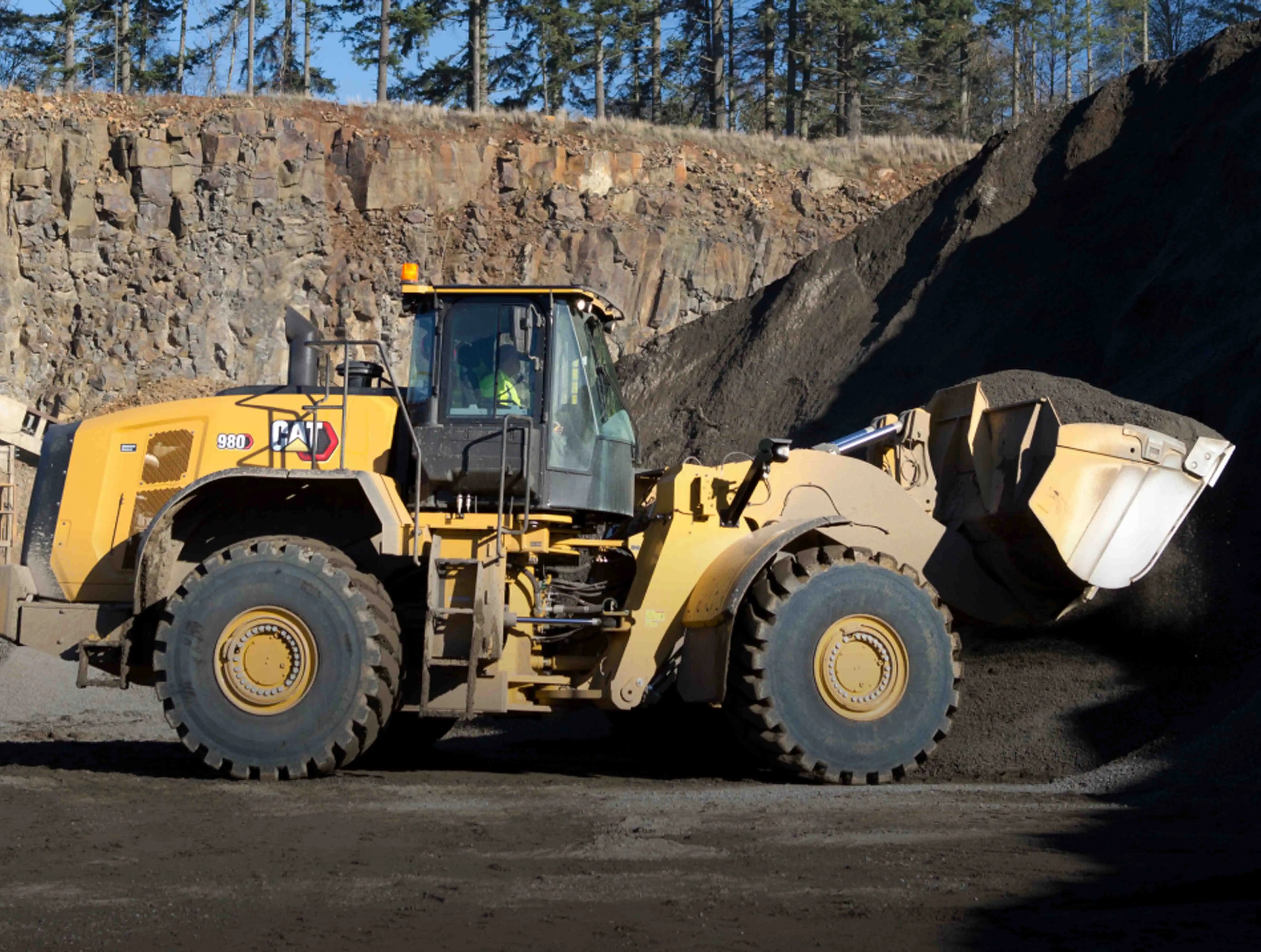 Key Benefits of Buying a Used Loader CAT 980