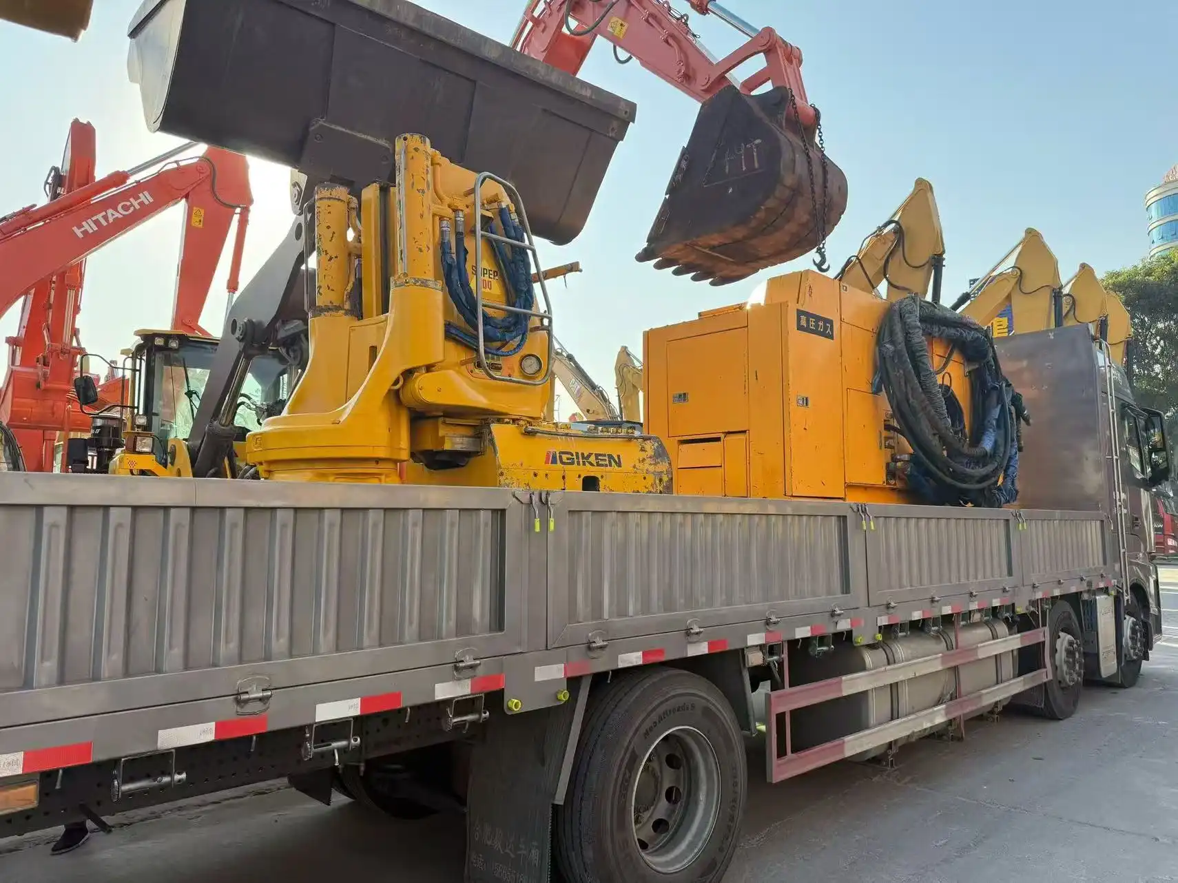 Customer On-site Inspection & Successful Signing of Static Pile Driver