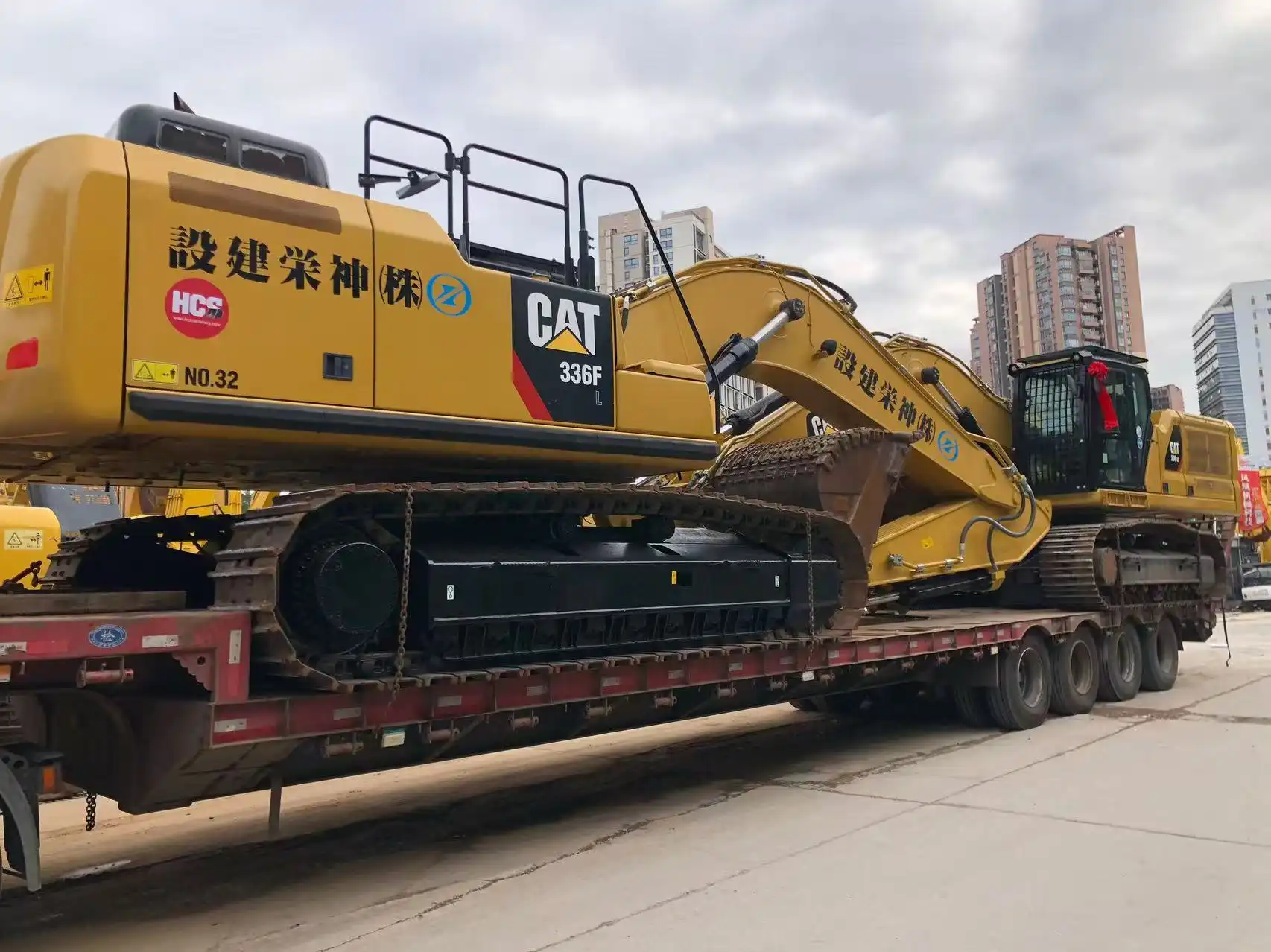 Precise Support for Efficient Loading: Hengchangsheng Delivers Cat 336 Equipment