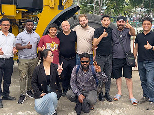 《From "Give it a Try" to "Can't Live Without It" : A Deep Cooperation Journey between a Congolese Client and Hengchangsheng》